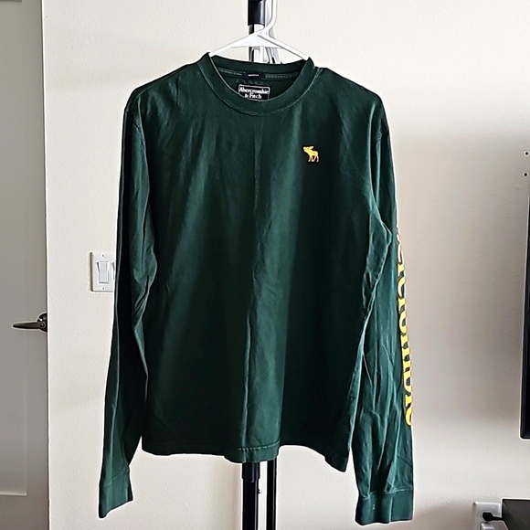 Abercrombie & FitchAbercrombie Shirt Adult, Med,Green Spellout Muscle Solid Long - Picture 2 of 3